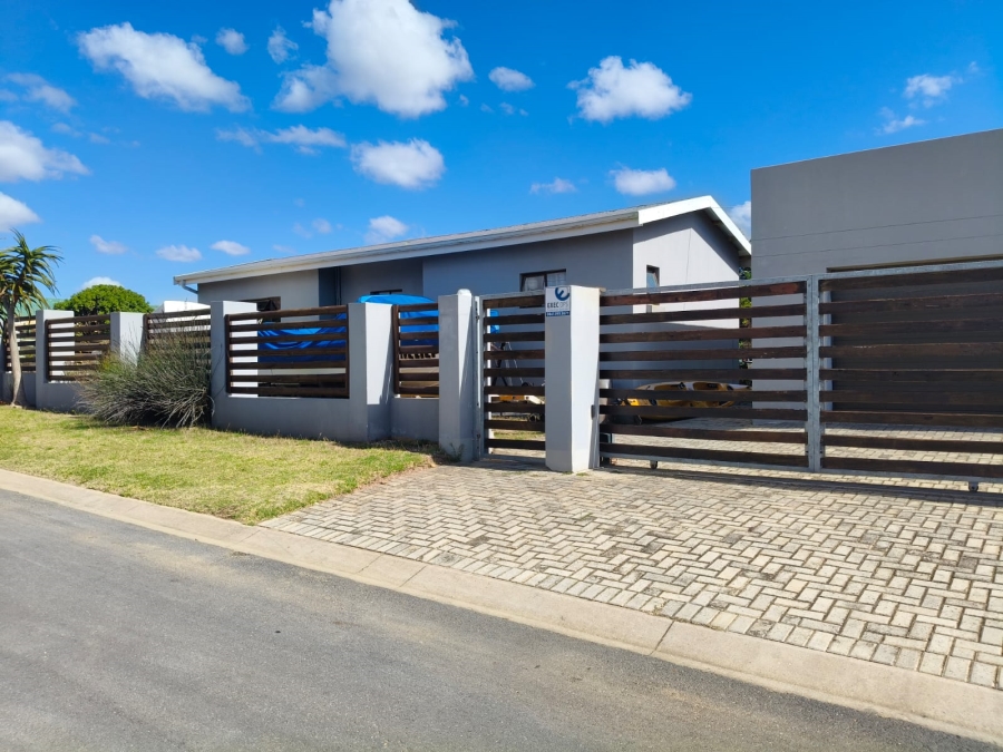 2 Bedroom Property for Sale in C Place Eastern Cape